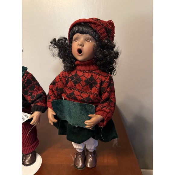 Vtg Christmas Caroler Dolls Set Brunette Burgundy Nordic Velvet Choir Decor 18" - Picture 2 of 7